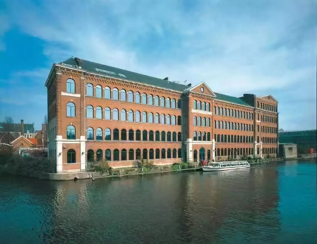 荷兰阿姆斯特丹购物攻略,荷兰史基浦机场购物指南