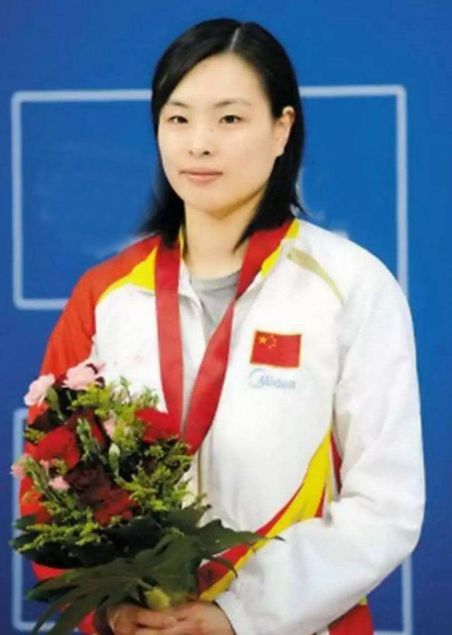 跳水女运动员退役央视,跳水一姐李娜现在状况