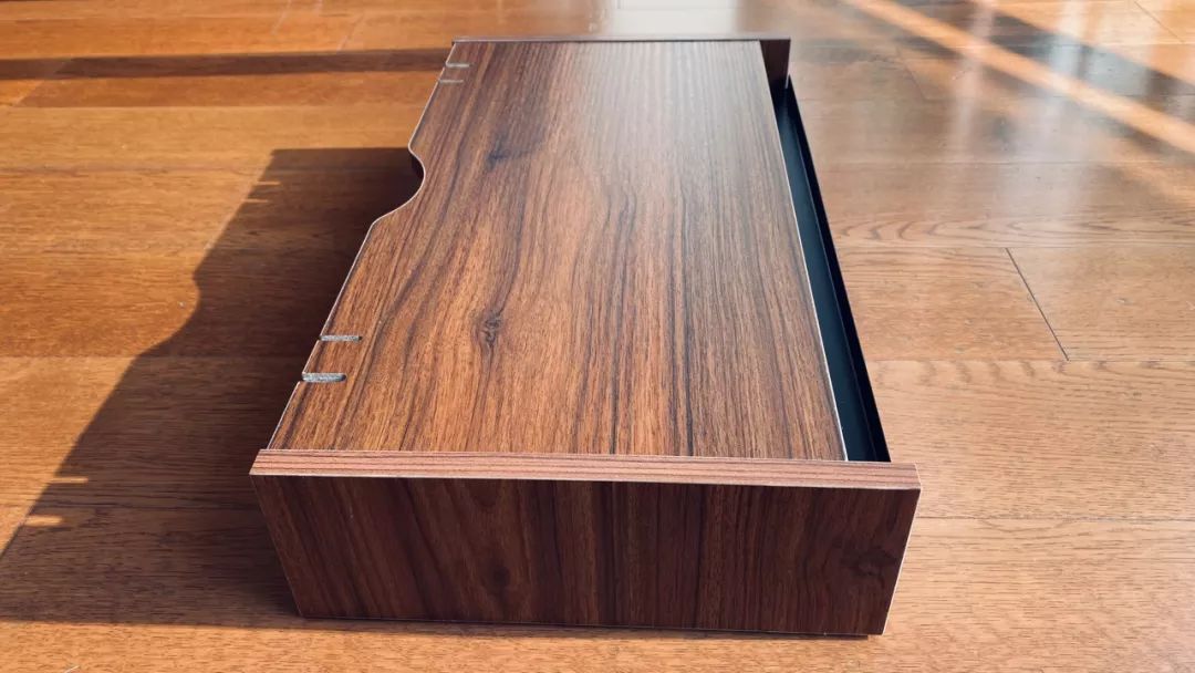 收到一件好东西，拯救了我乱成狗的桌面