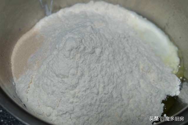 面包揉面发酵,简单揉面做面包