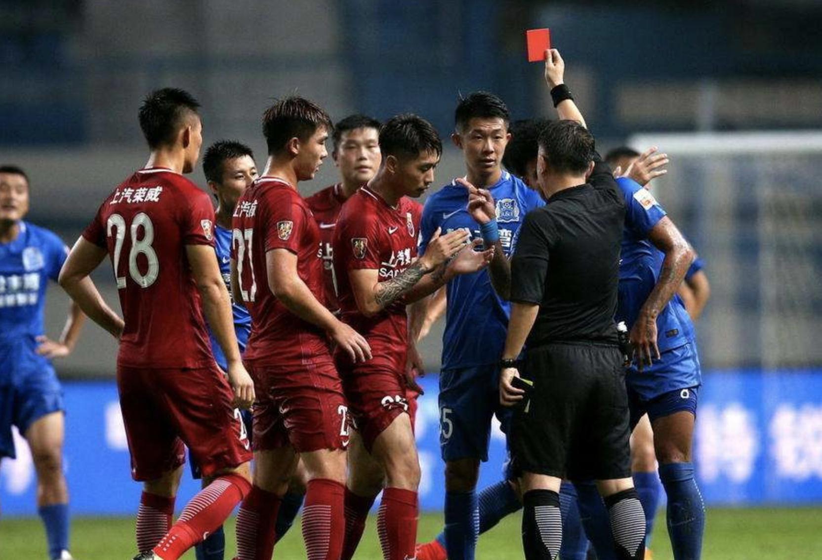 当打之年续约一年，广州富力开创先河，俱乐部经营策略或将改革