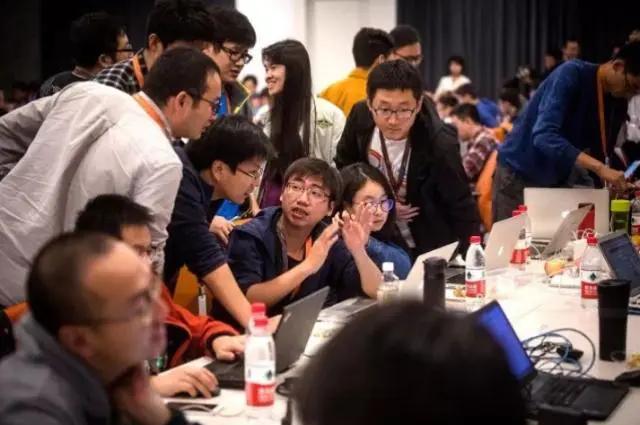 在阿里巴巴工作平均每月多少钱,在阿里巴巴年薪百万人多吗