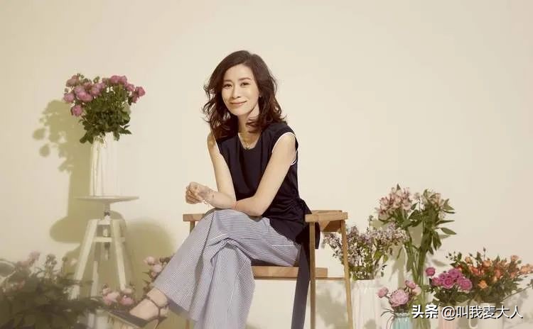 佘诗曼单亲家庭,佘诗曼为什么一直单身