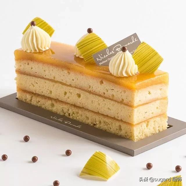 我懒！拒绝太复杂的，这个蛋糕好，哈哈，今晚就翻她牌子了