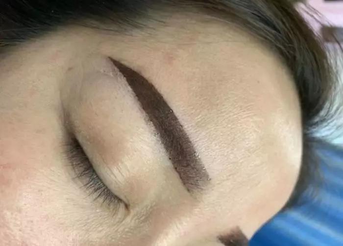 纹眉失败像什么,纹眉掉痂了眉毛怎么是红色