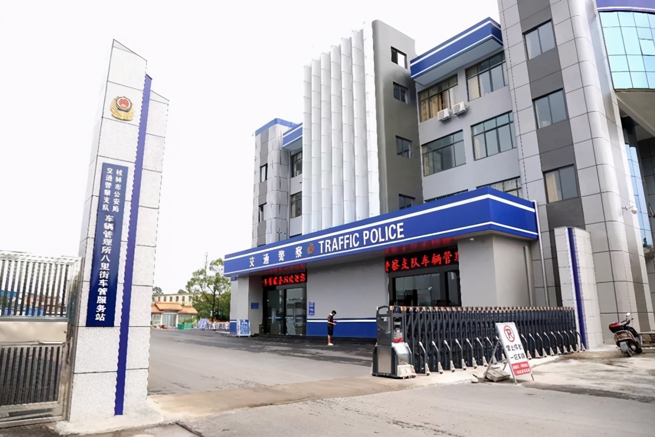 自己上牌费用多少钱啊,自己上牌一般多少钱