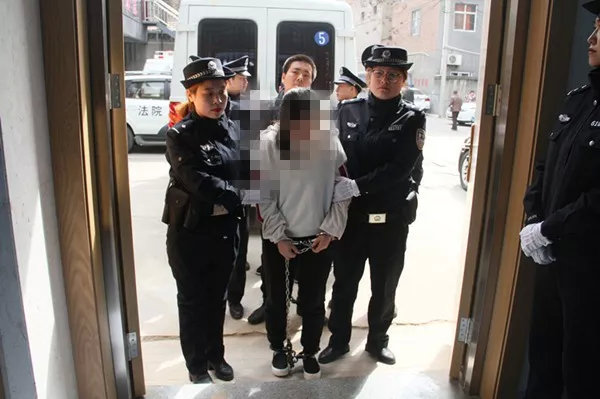 未成年人卖淫判刑案例,引诱未成年女孩卖淫罪立案标准