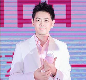 宝宝湿疹反复发作被折磨的睡不着,宝宝湿疹妈妈需要干预吗