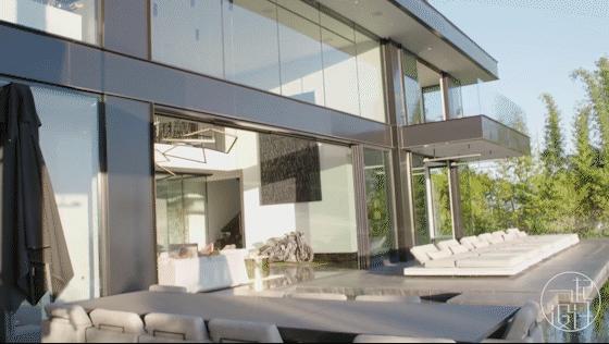 上千亿的顶级豪华别墅,最豪华的高科技别墅