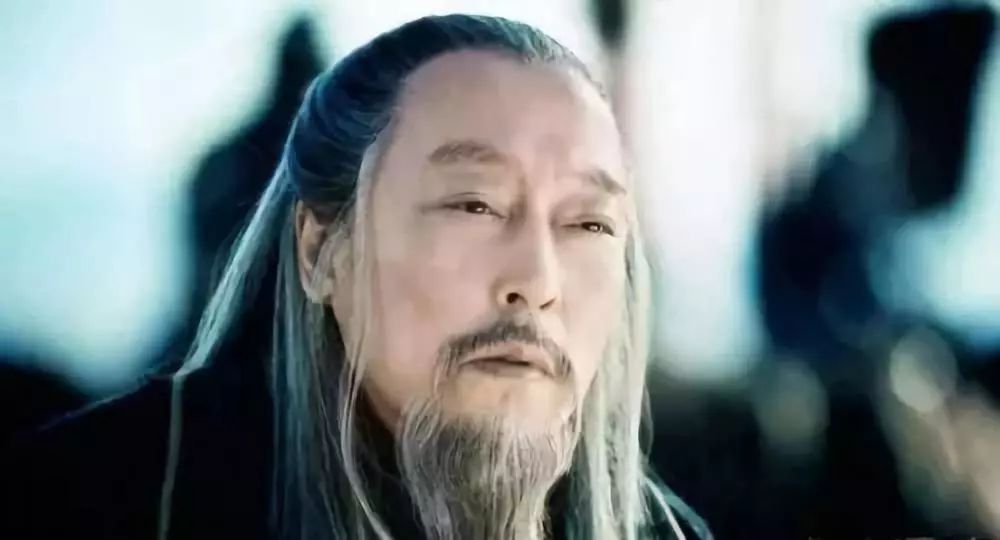 “她怎么能这么对我？”那些令人痛心疾首的“逼宫”往事