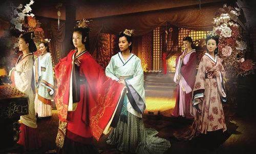 皇姐跟皇帝一宠妃联婚被拒，却被另一宠妃捡漏，其子被废悔青肠子