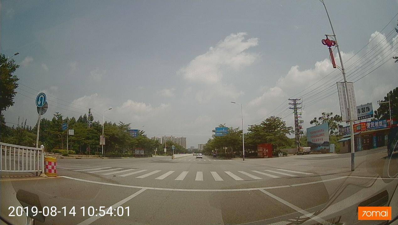 70迈和360哪款后视镜行车记录仪好,70迈智能行车后视镜梦想版