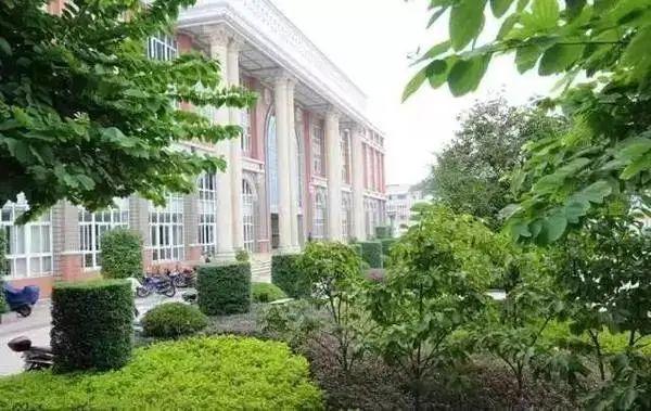 重庆市第一名的初中是哪个校园,重庆市涪陵区第10中学