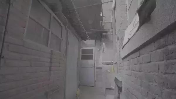 北京一家5口19平米老房子,北京人一家三口12.8平方蜗居