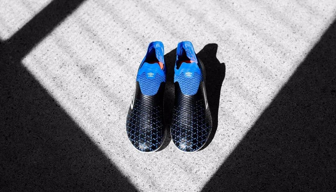 足球世界新赛季阵容,2022足球装备