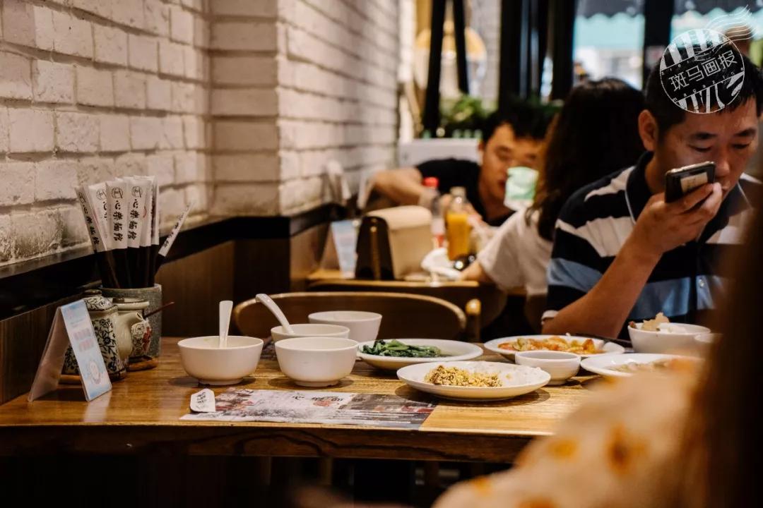 300m的进贤路，变了！不再只有“本帮菜”3巨头