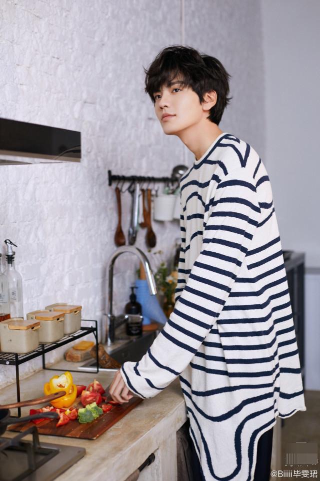 吴宣仪和毕雯珺见面,吴宣仪毕雯珺初次见面