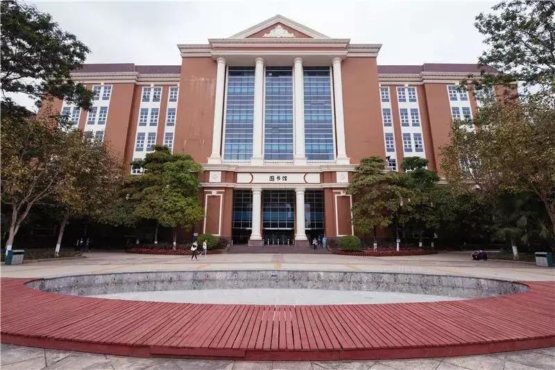 广东高考排名前三的专科学校,广东专科学校排名前十公办分数线