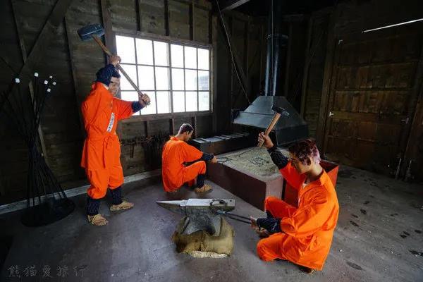 住进“坐穿牢底”的酒店,打卡深度体验监狱生活的博物馆