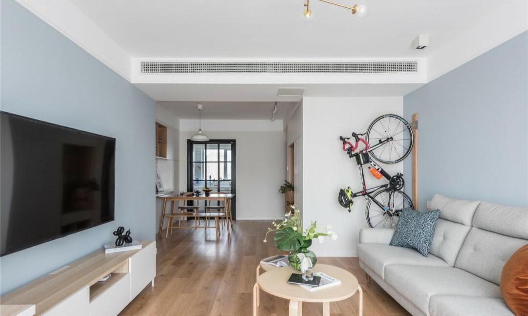 濂瑰鐨勮淇叏灞嬬畝鍗曠敾,85骞崇背鍏ㄥ眿瀹剁數瀹跺叿