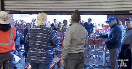 一卷纸换一双AJ，在美帝拥有纸巾的人有多“嚣张”