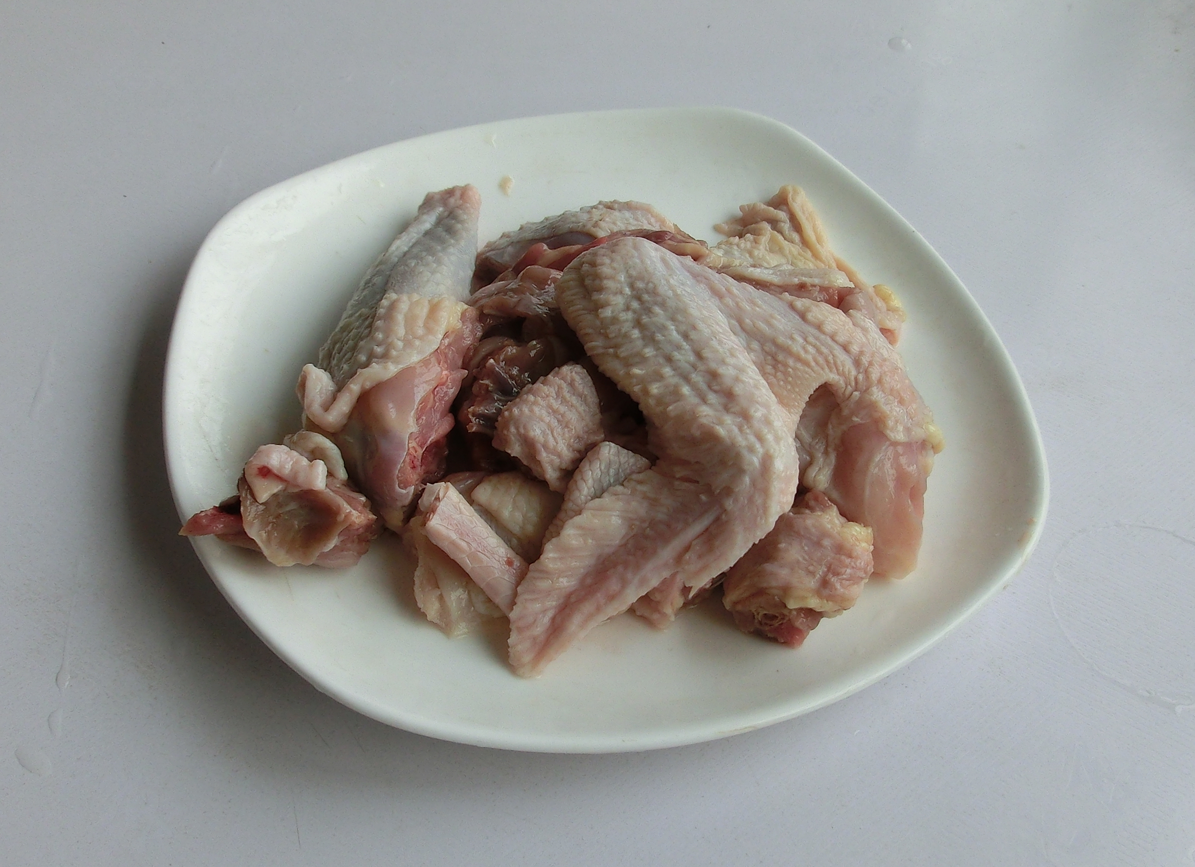 瓦罐土鸡汤怎么炖好喝又营养,好吃又营养土瓦罐熬的老母鸡汤