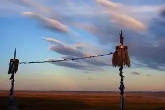 蒙古族信奉长生天还是佛,蒙古族长生天表达的意思