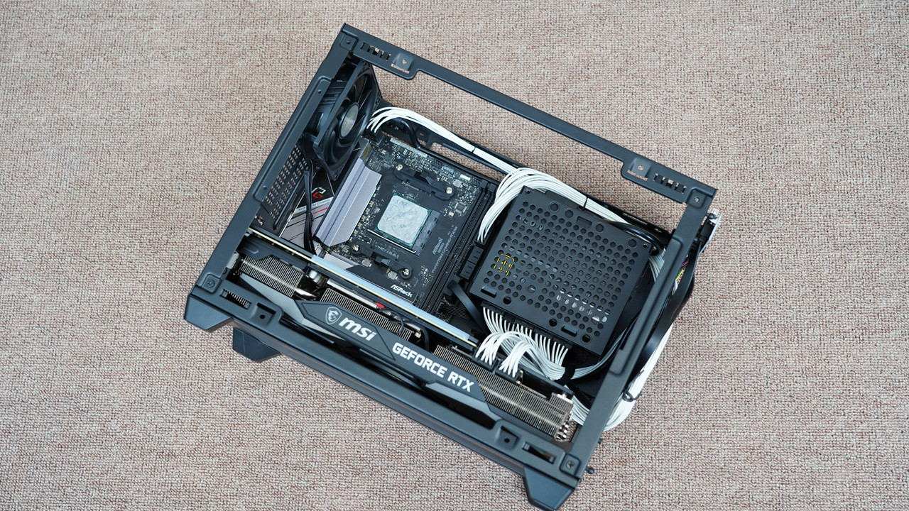 哪个机箱可以装3槽显卡,什么样的显卡适合装itx主机