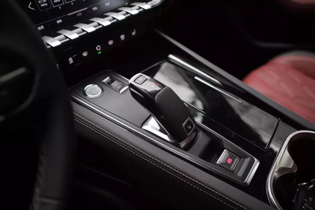 东风标致508l驾控优惠力度,东风标致508l加速测试对比福克斯