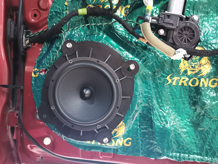 2015马自达3昂克赛拉音响效果,马自达3昂克赛拉低配改高配灯