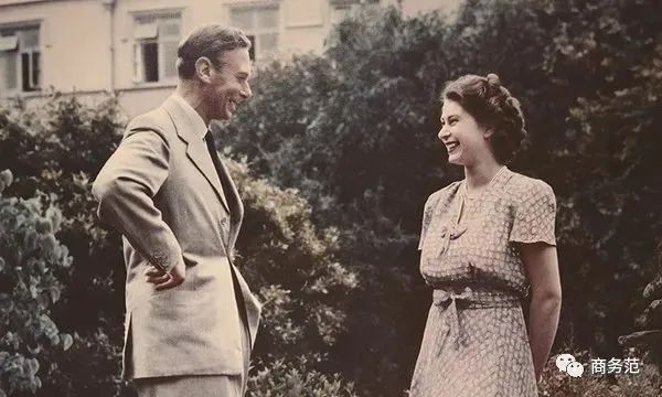 英国女王的珠宝高清,英国女王伊丽莎白二世的珠宝