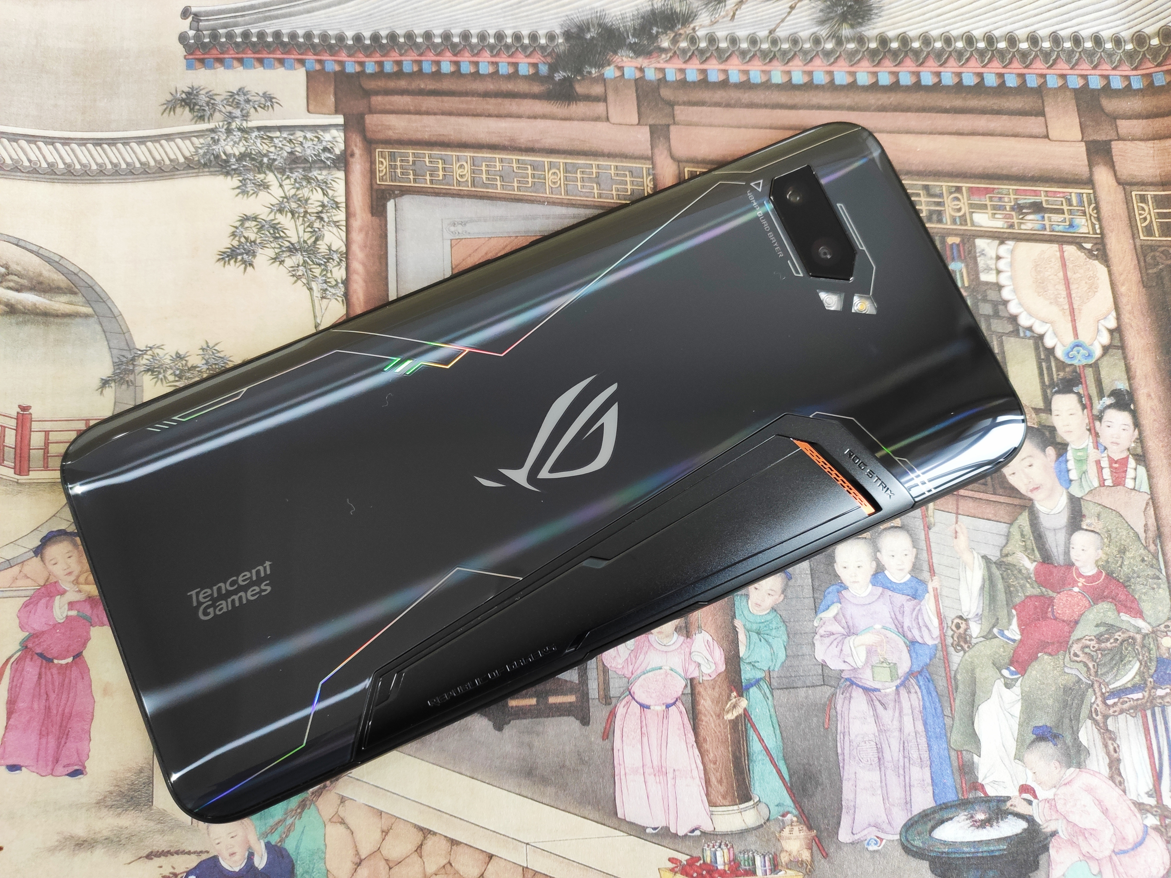 华硕rog手机2代吃鸡黑科技,华硕rogstrixz370-hgaming