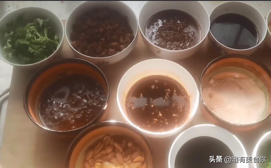 小吃店加盟店最火爆的项目酸辣粉,酸辣粉最正宗的做法加盟