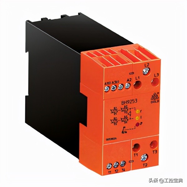 不要小看它可是大神级别的，几乎所有地方都用。就连马桶上都有