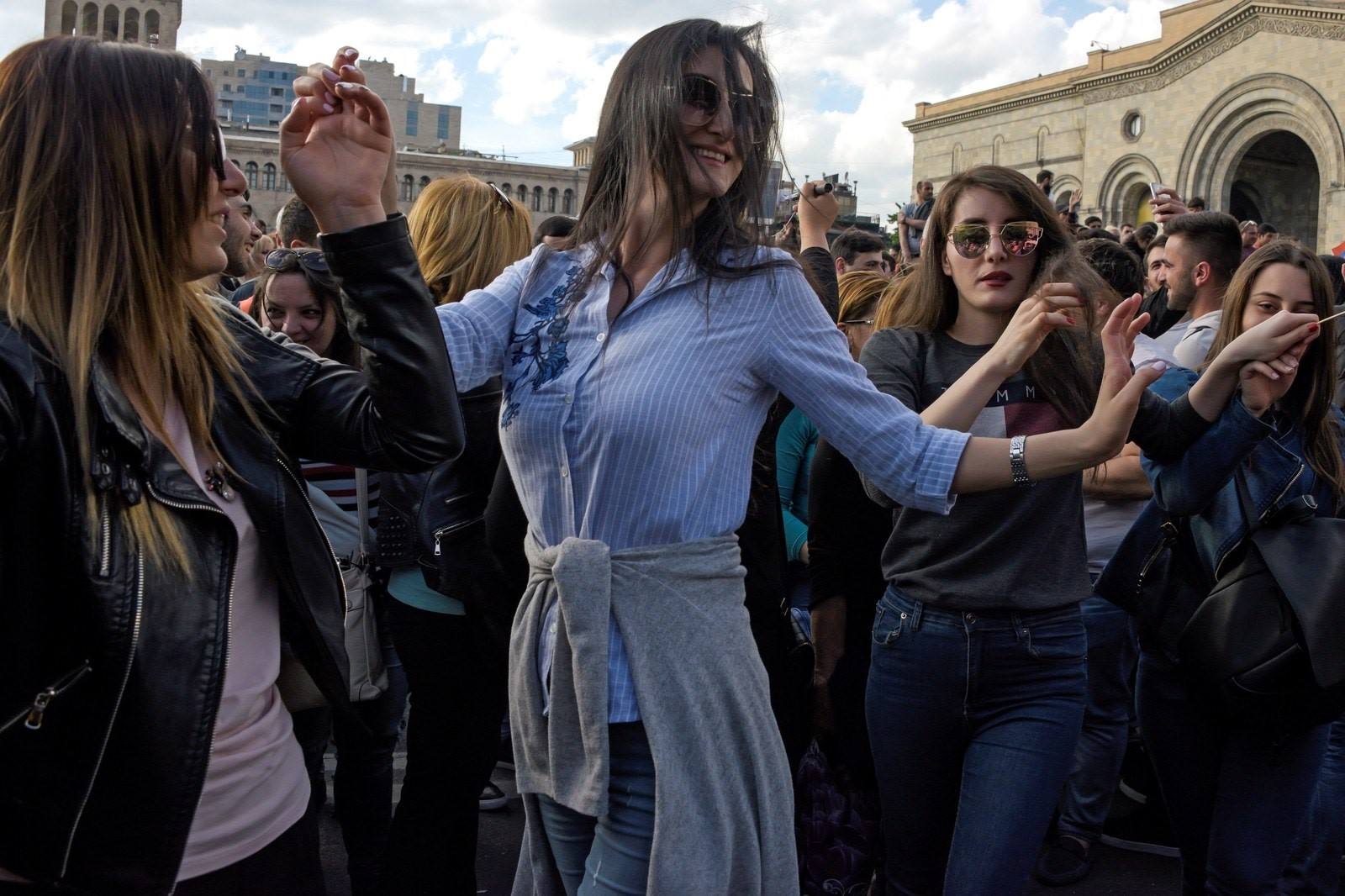 西亚“*弹炸**”，外高加索三国的恩怨情仇