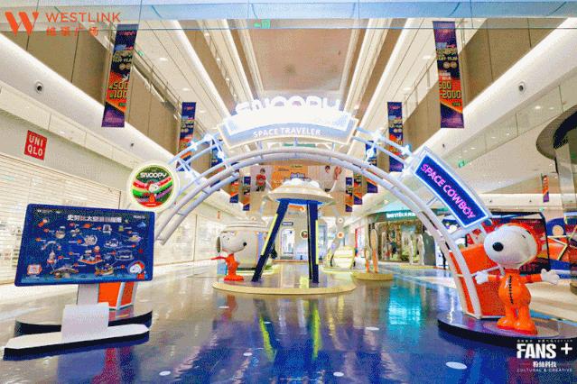 美已经不够了,今年的圣诞美陈必须“玩”起来