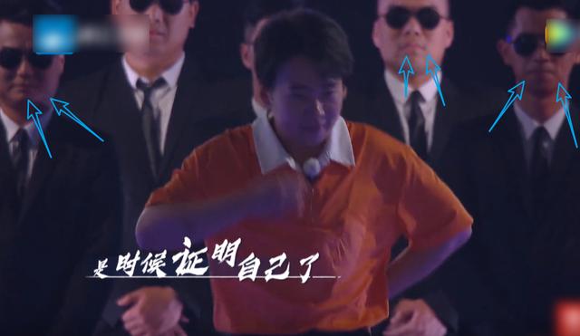 郭麒麟跑赢黑衣人跑男是哪一期,奔跑吧兄弟郭麒麟跑赢黑衣人