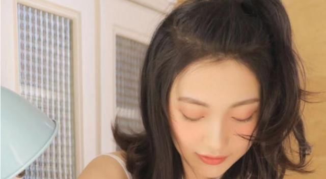 当女人说来大姨妈了暖男怎么回答,当女的说我大姨妈来了