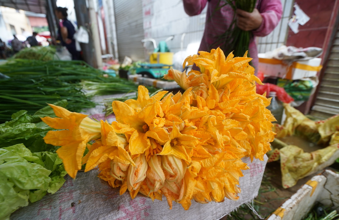 逛农村的农贸市场,逛屏边农贸市场