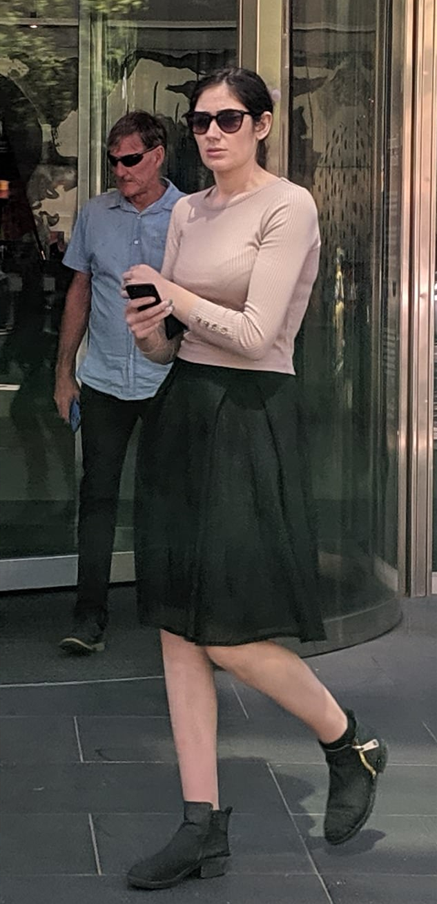 澳洲女子谎称患癌请华裔医生治疗！榨取56万被识破，连妈妈都骗