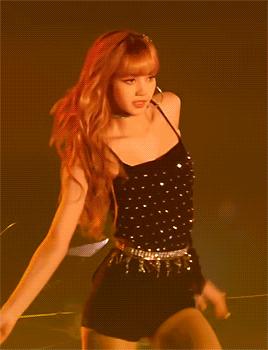 女生脸大的8种类型，第5种超耐老，​最后一种没救了？