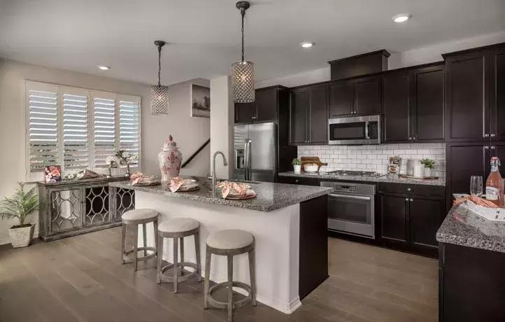 新建区毛坯房捡漏房,新房捡漏90平