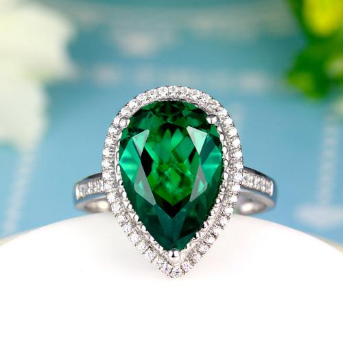 祖母绿宝石，好运和幸福的代表者，送给你令人迷醉的一抹鲜艳的绿