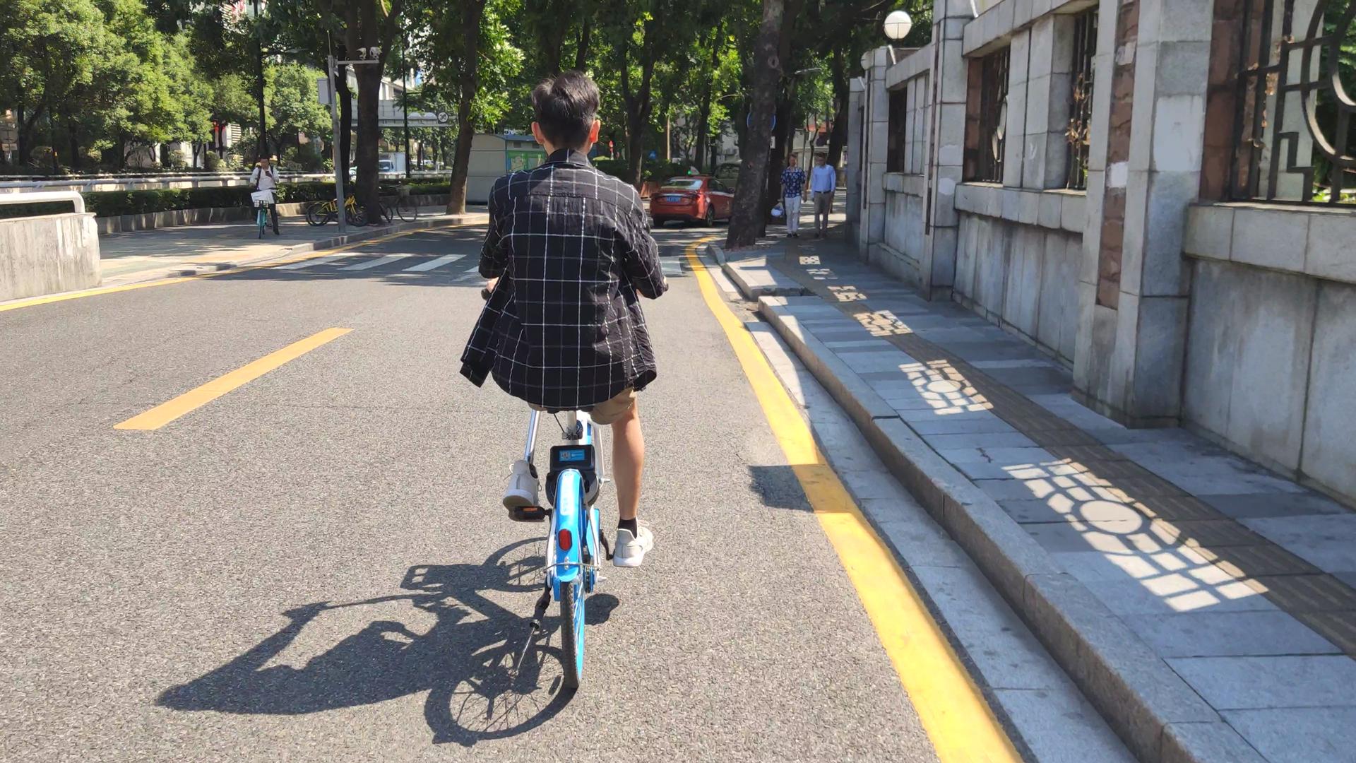 没有彻夜难眠不足以谈人生,没在长夜痛哭过的人