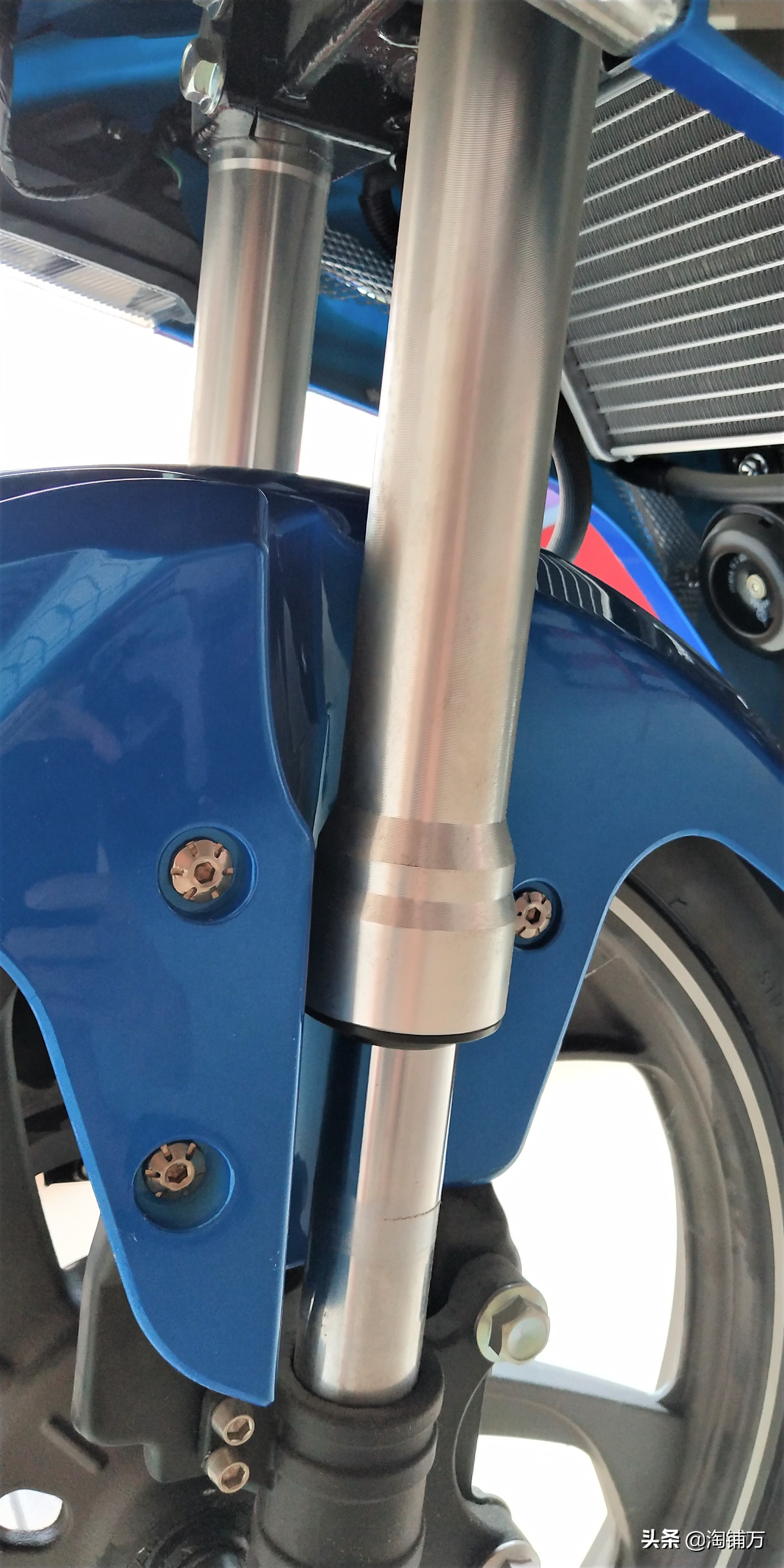 贝纳利弯梁rfs150i上海蓝牌,贝纳利弯梁rfs150i改装中间储物箱