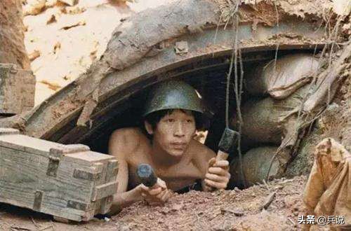 越军在老山秘密设置阵地，却因下雨暴露，我军炮火秒杀