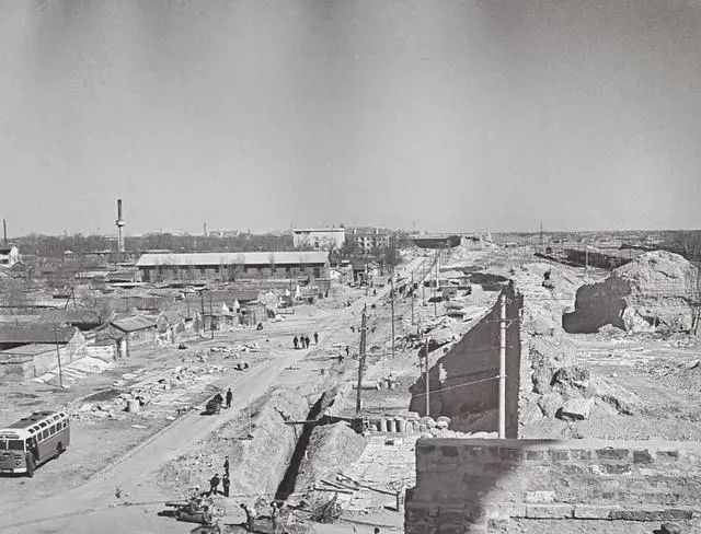 40年前的照片满满的回忆,致青春致回忆三十年前的老照片