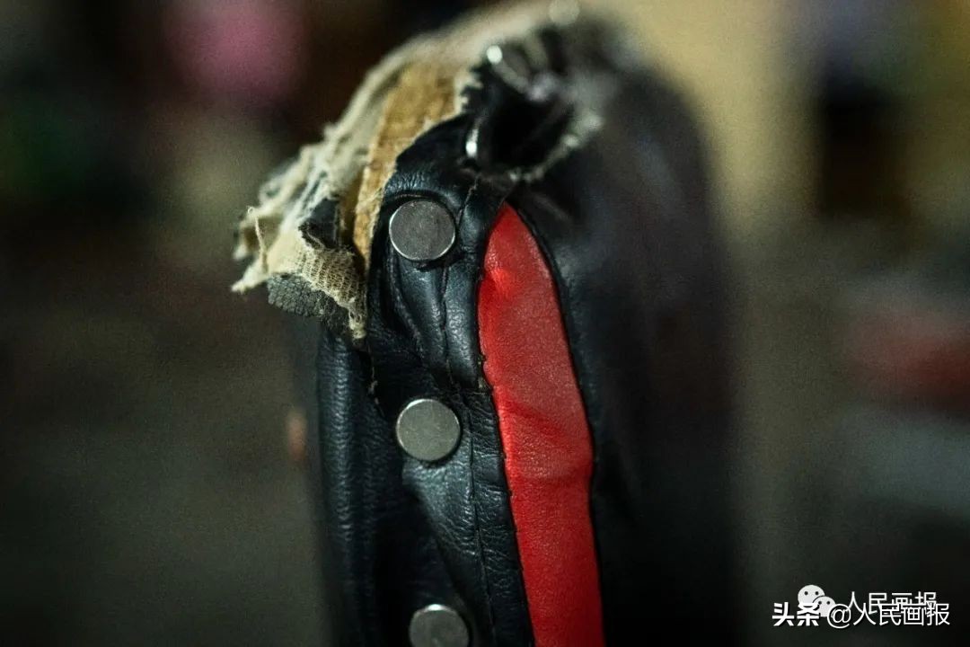 年纪最大超80岁？组图看北京二七机车厂里的“健身大爷们”