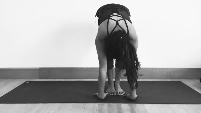 手腕疼的瑜伽康复动作,治疗腕管综合征的瑜伽动作