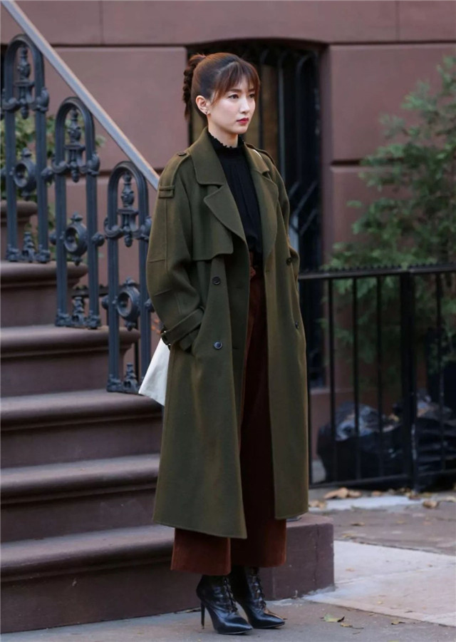 发量少穿大衣怎么扎头发,冬天衣服厚头发怎么扎温柔简单